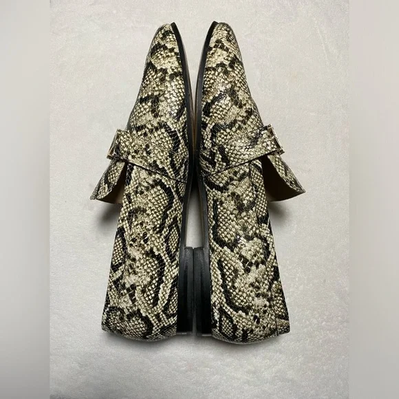❣️Cole Haan Snake Print Loafers - Black and Cream❣️ - Picture 5 of 6